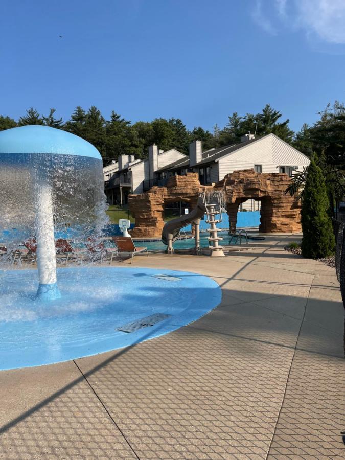 Caribbean Club Resort Lake Delton