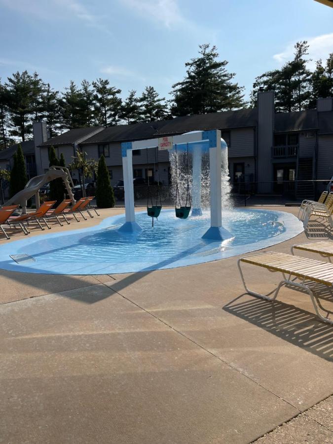 Caribbean Club Resort Lake Delton